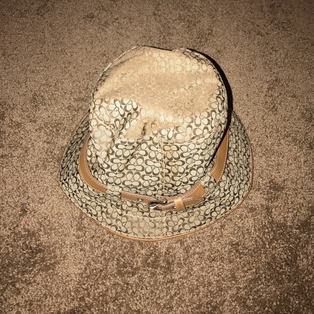 COPY - Coach bucket hat